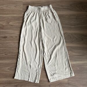 H&M— Wide leg pants